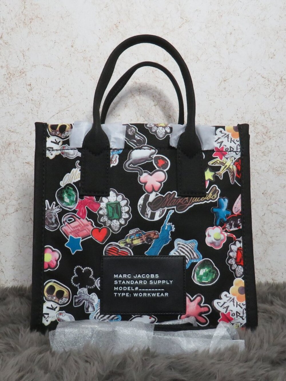 Marc Jacobs Sticker Print Tote Canvas Tote (Black)-NWT (4S6HTT022H02-002) - Picture 2 of 7